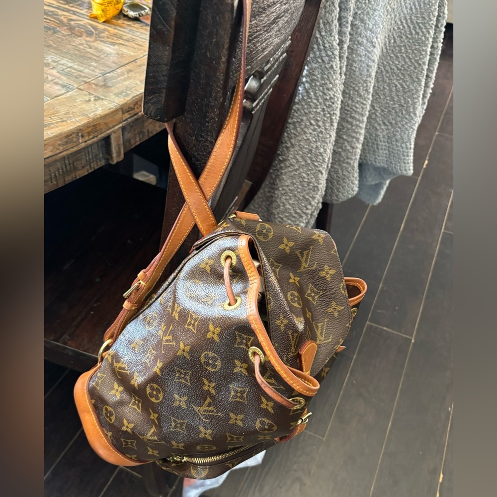 Louis Vuitton Leather Montsours MM Backpack - Picture 8 of 15